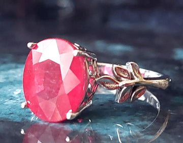 Sterling Silver Ruby Leaf Ring