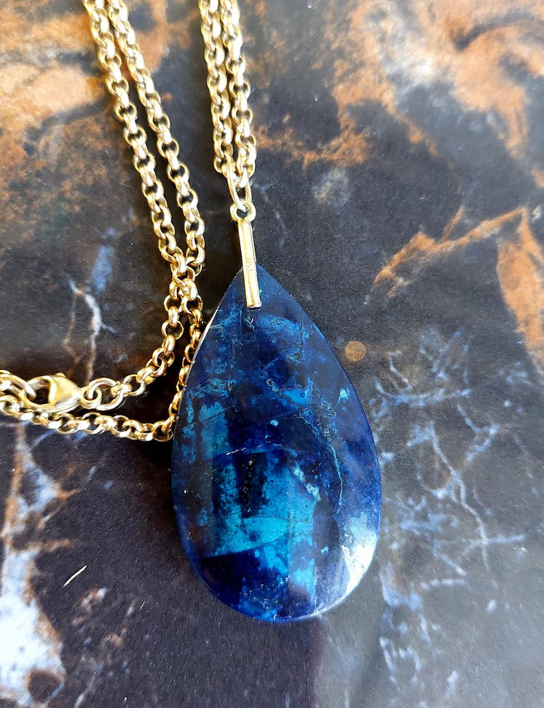 Vintage 9ct Gold Lapis Lazuli Pendant with chain