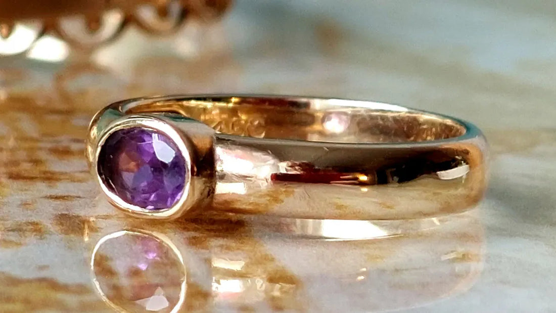 vintage 9ct gold natural amethyst ring, UK size P