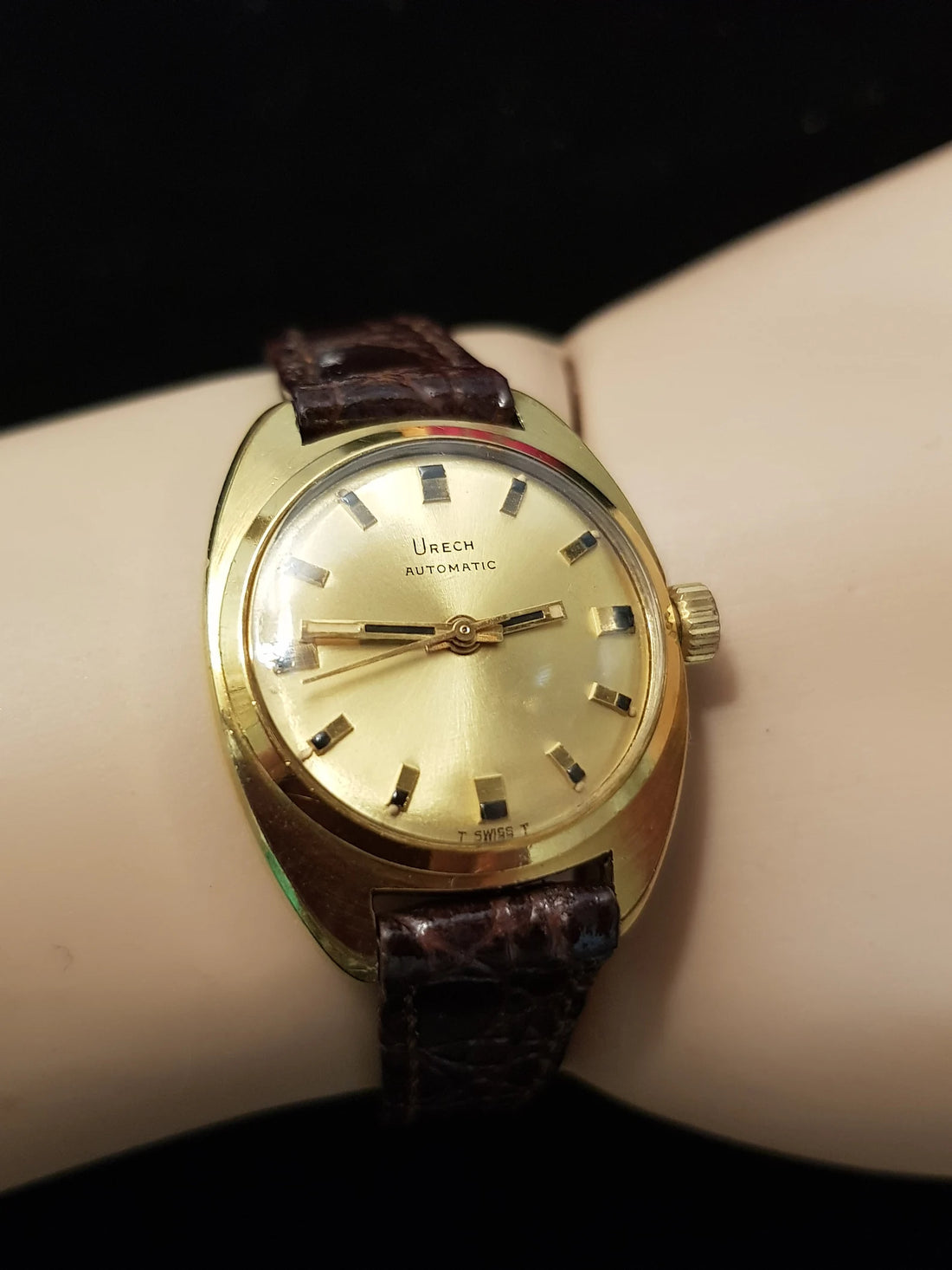 Vintage automatic watch by Urech