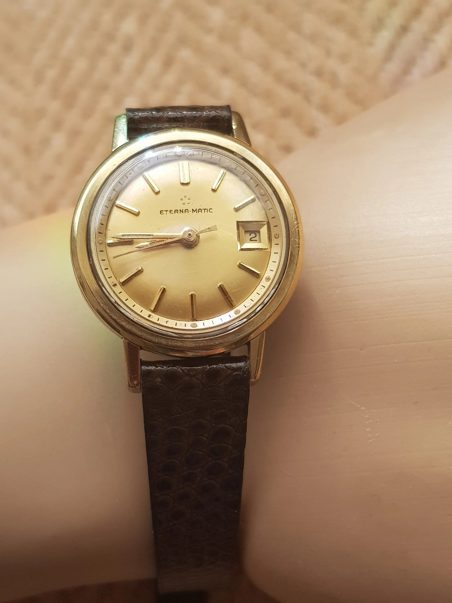 Women's vintage Eternamatic wristwatch circa 1960s