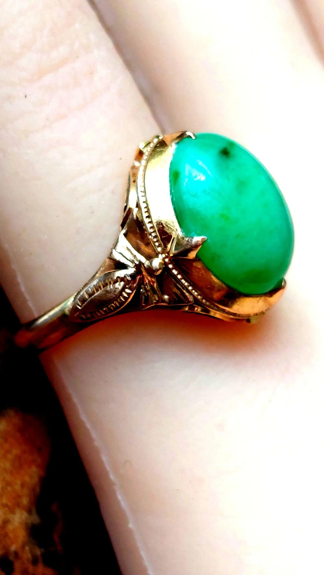 Antique hand engraved Jade Solitaire Ring in 14ct Gold