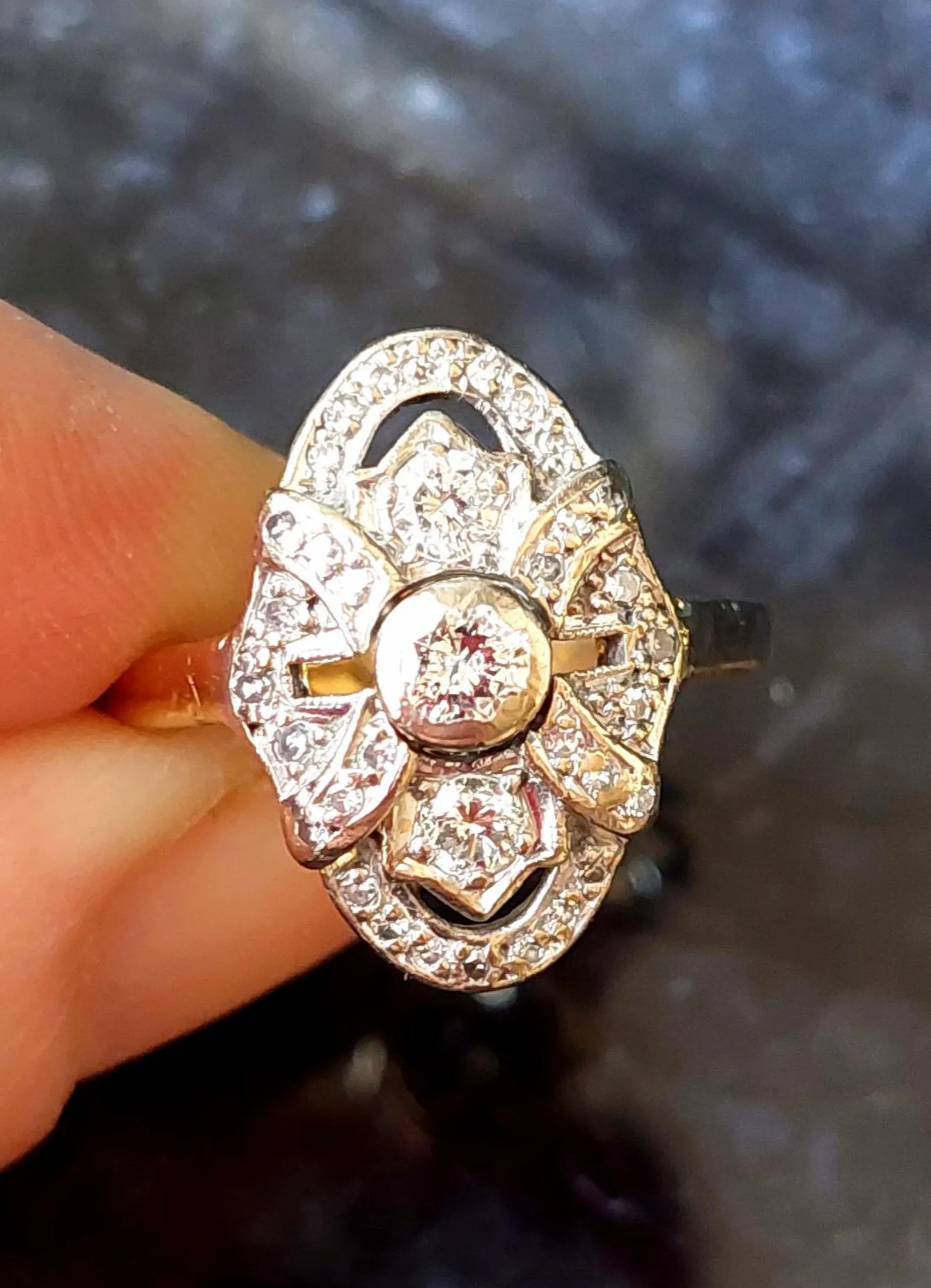 18ct gold diamond art deco ring